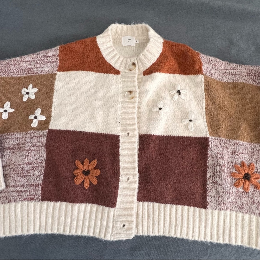 Luna Ivy medium cardigan